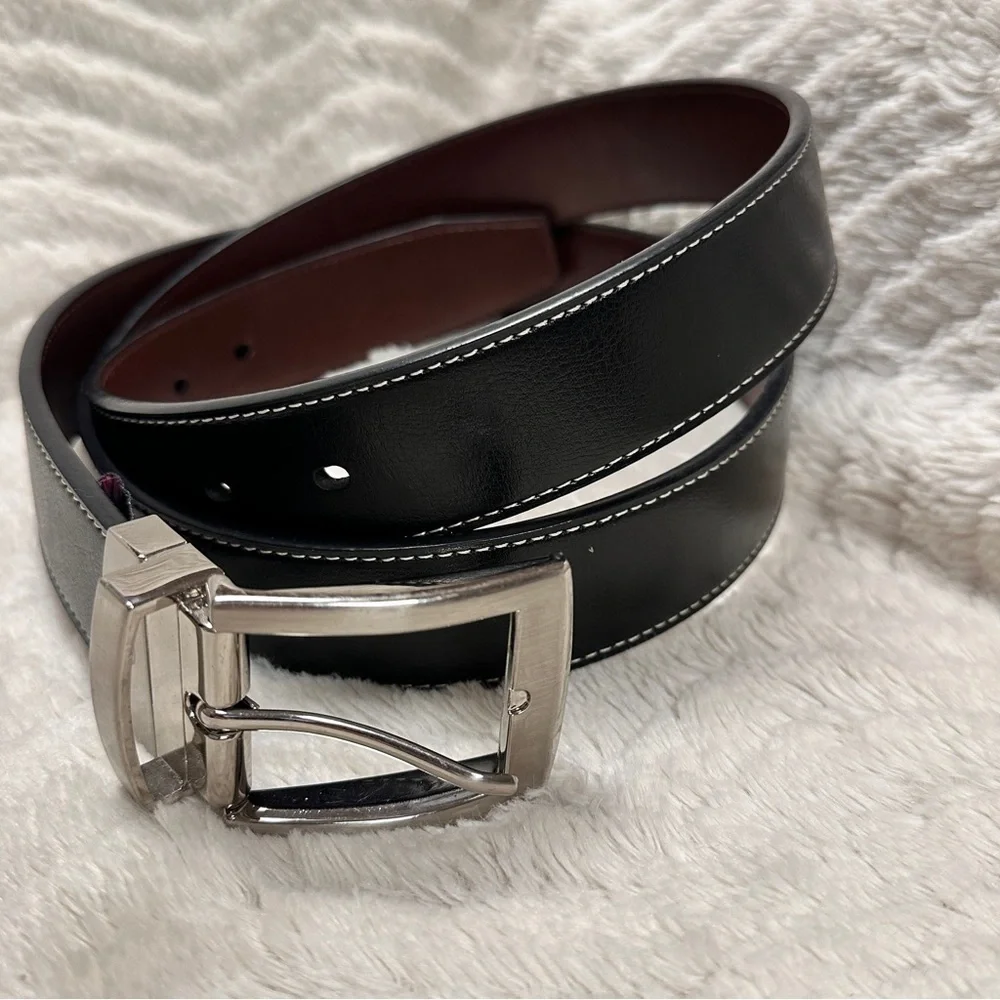 Swiss Gear Black / Brown Reversible Belt with Silver Buckle XXL 44 -48.